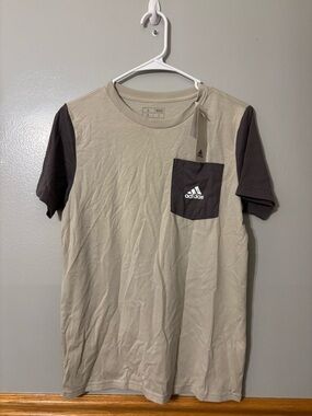 NWT Adidas Kids Pocket Tee Boys Large Cream